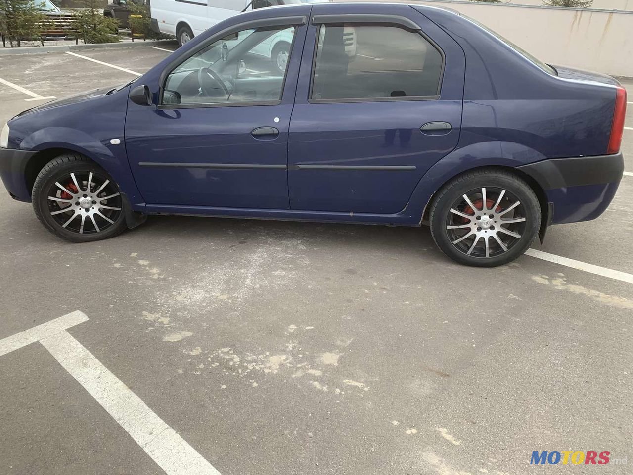 2008' Dacia Logan photo #2