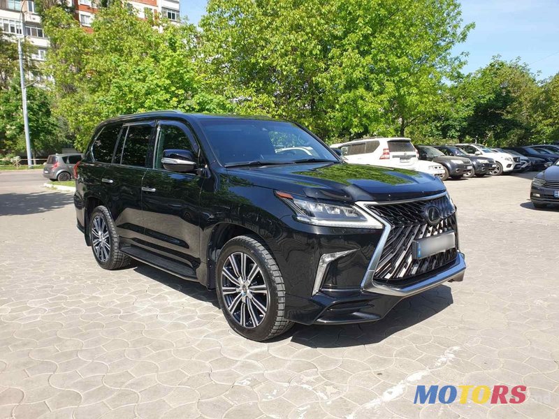 2019' Lexus Lx Series photo #3