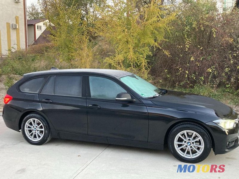 2017' BMW 3 Series photo #1