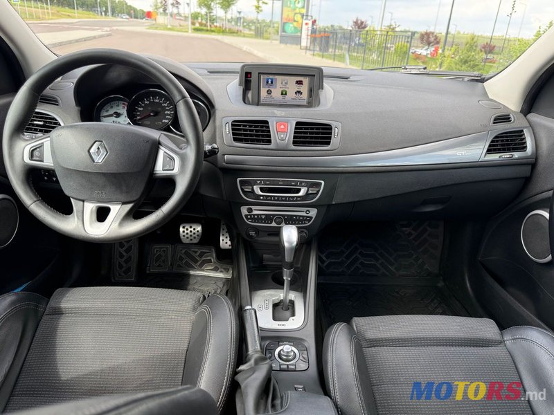 2010' Renault Megane photo #3