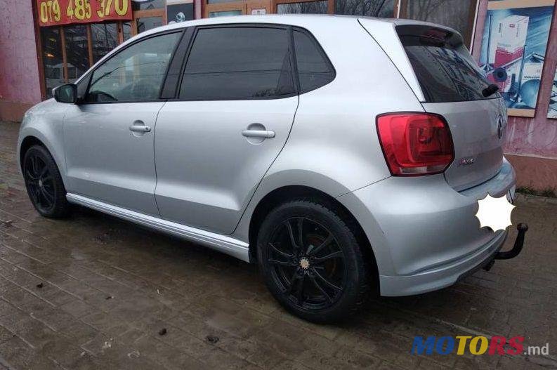 2010' Volkswagen Polo photo #2