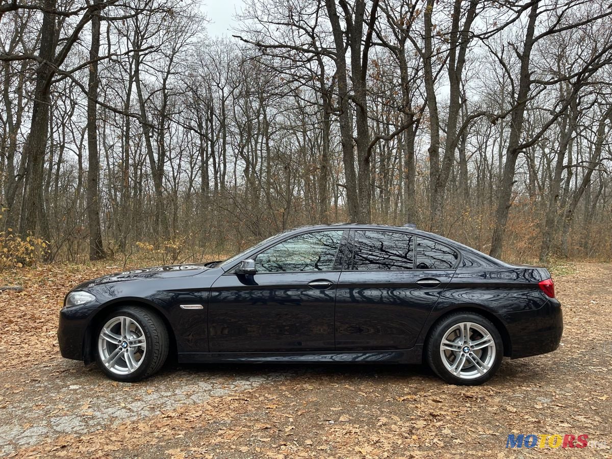 2016' BMW 5 Series photo #2