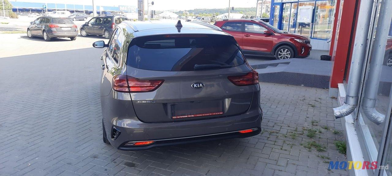 2021' Kia Ceed Sw photo #2