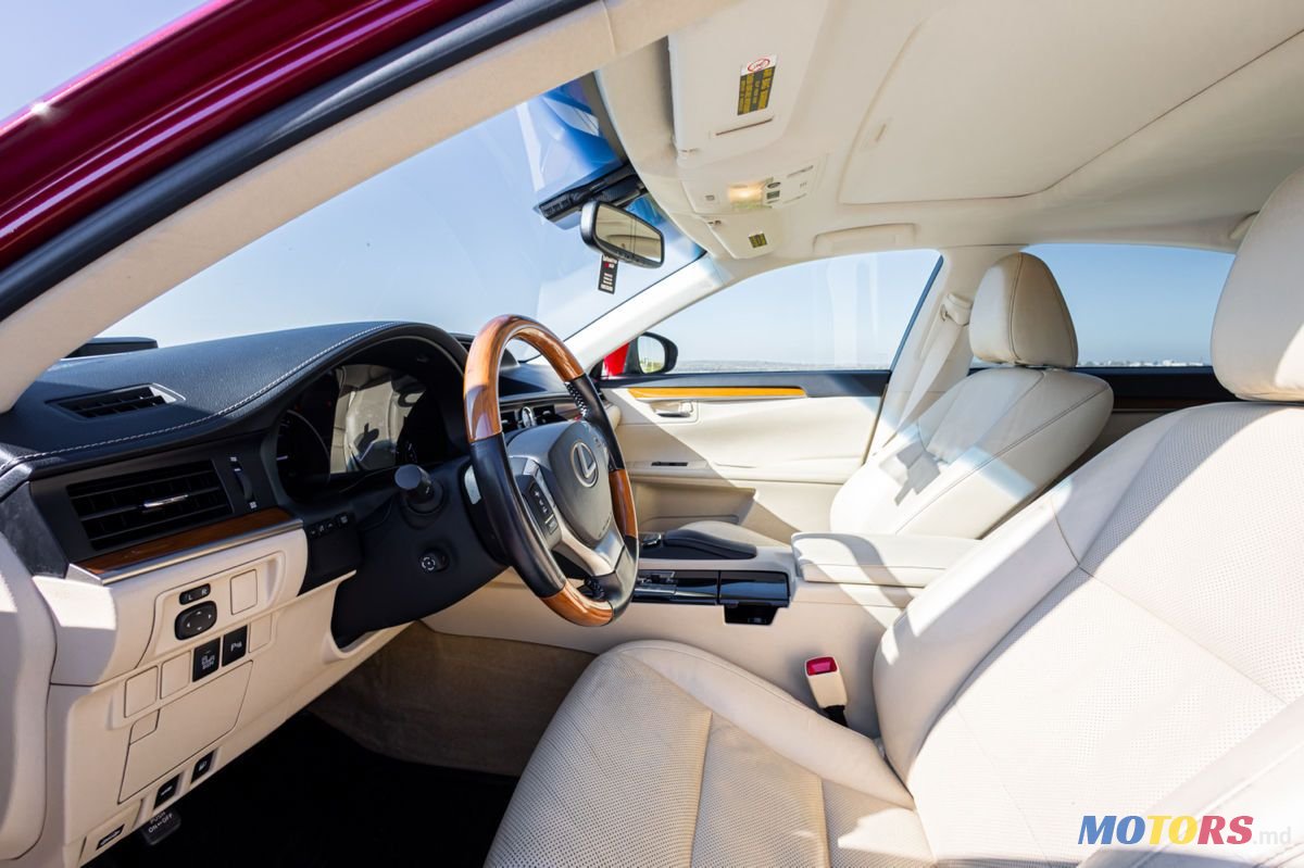2015' Lexus Es Series photo #4