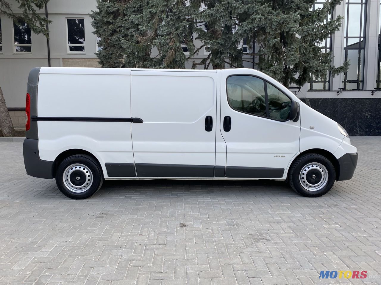 2013' Renault Trafic photo #2