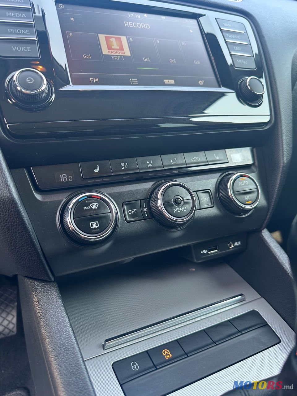 2015' Skoda Octavia photo #6