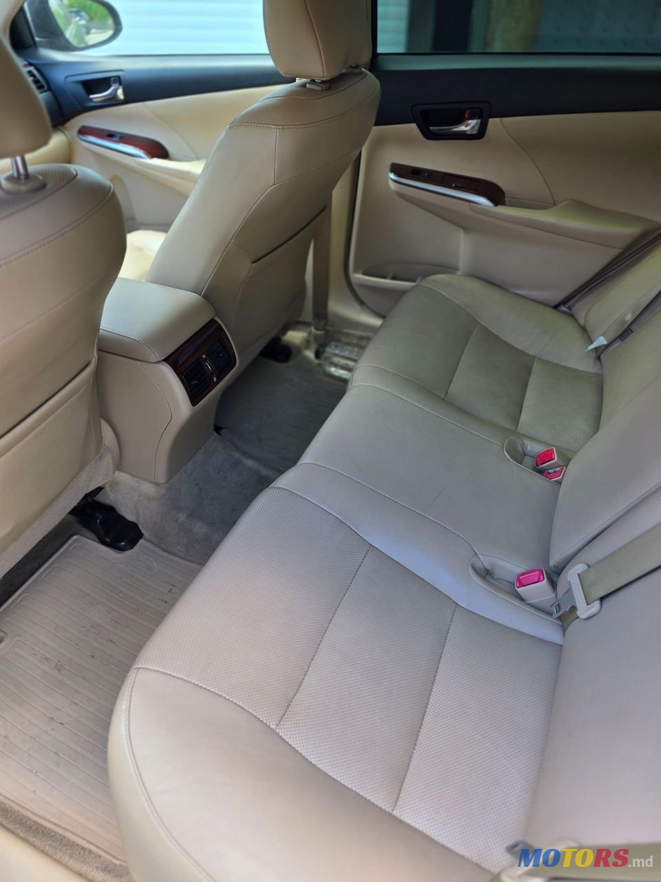 2012' Toyota Camry photo #6