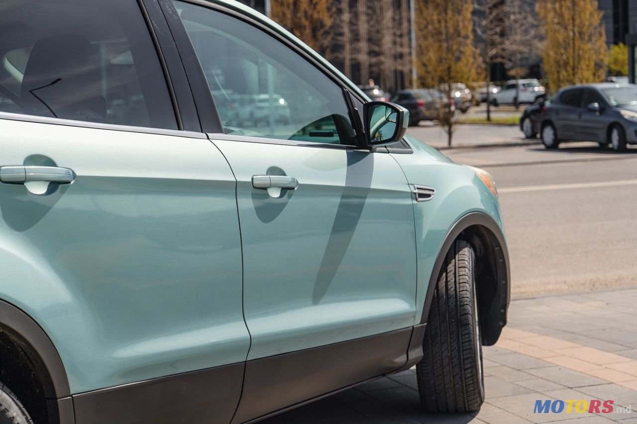 2013' Ford Escape photo #5