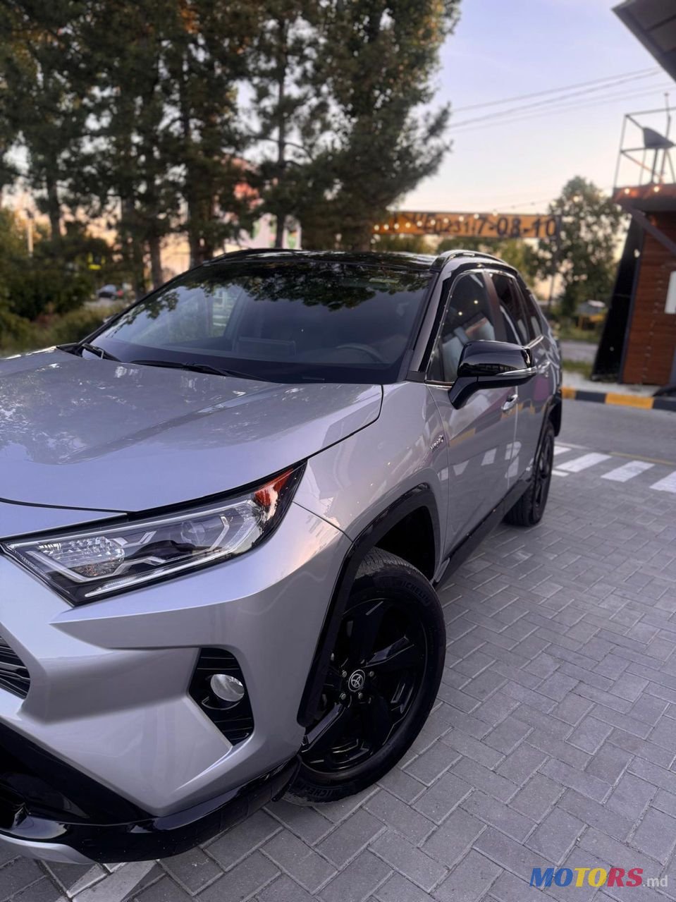 2021' Toyota RAV4 photo #5