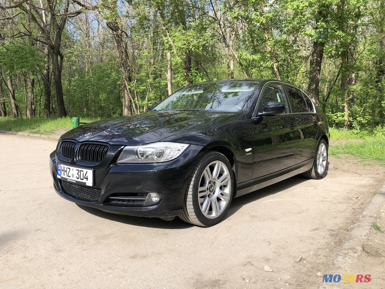 2009' BMW 3 Series photo #3