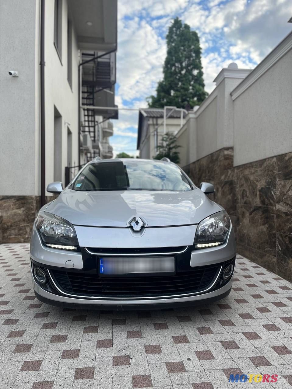 2013' Renault Megane photo #2