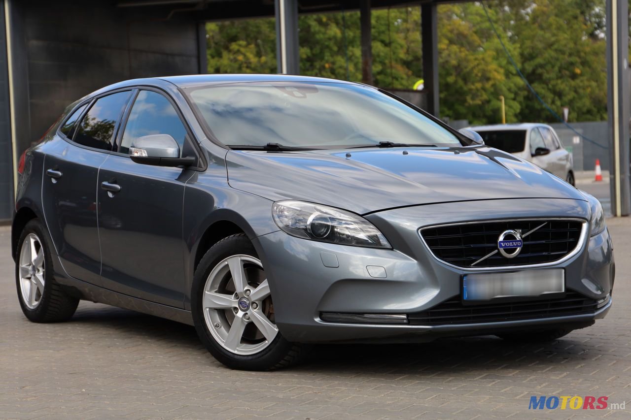 2014' Volvo V40 photo #2