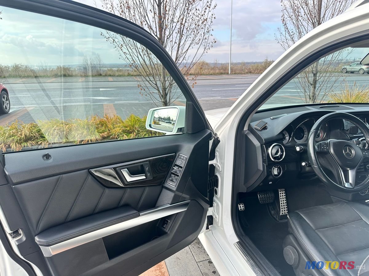 2014' Mercedes-Benz GLK-Class photo #5