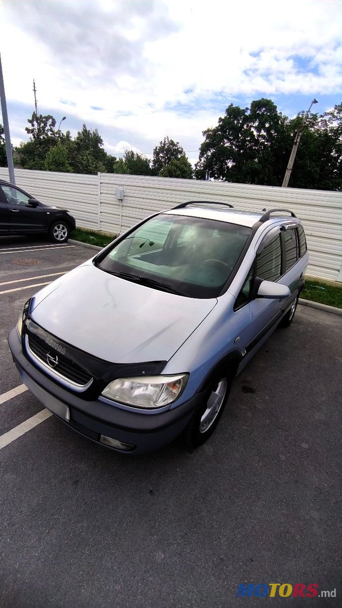 2001' Opel Zafira photo #1