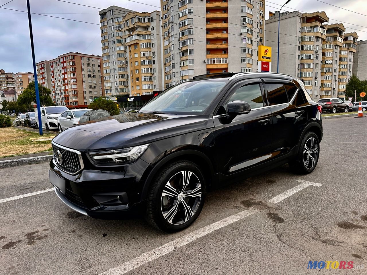 2021' Volvo XC40 photo #1