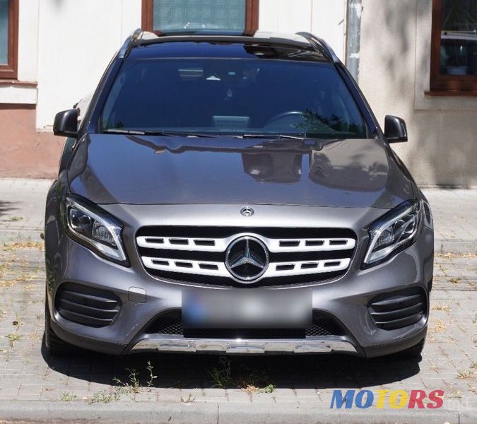 2017' Mercedes-Benz GLA photo #3