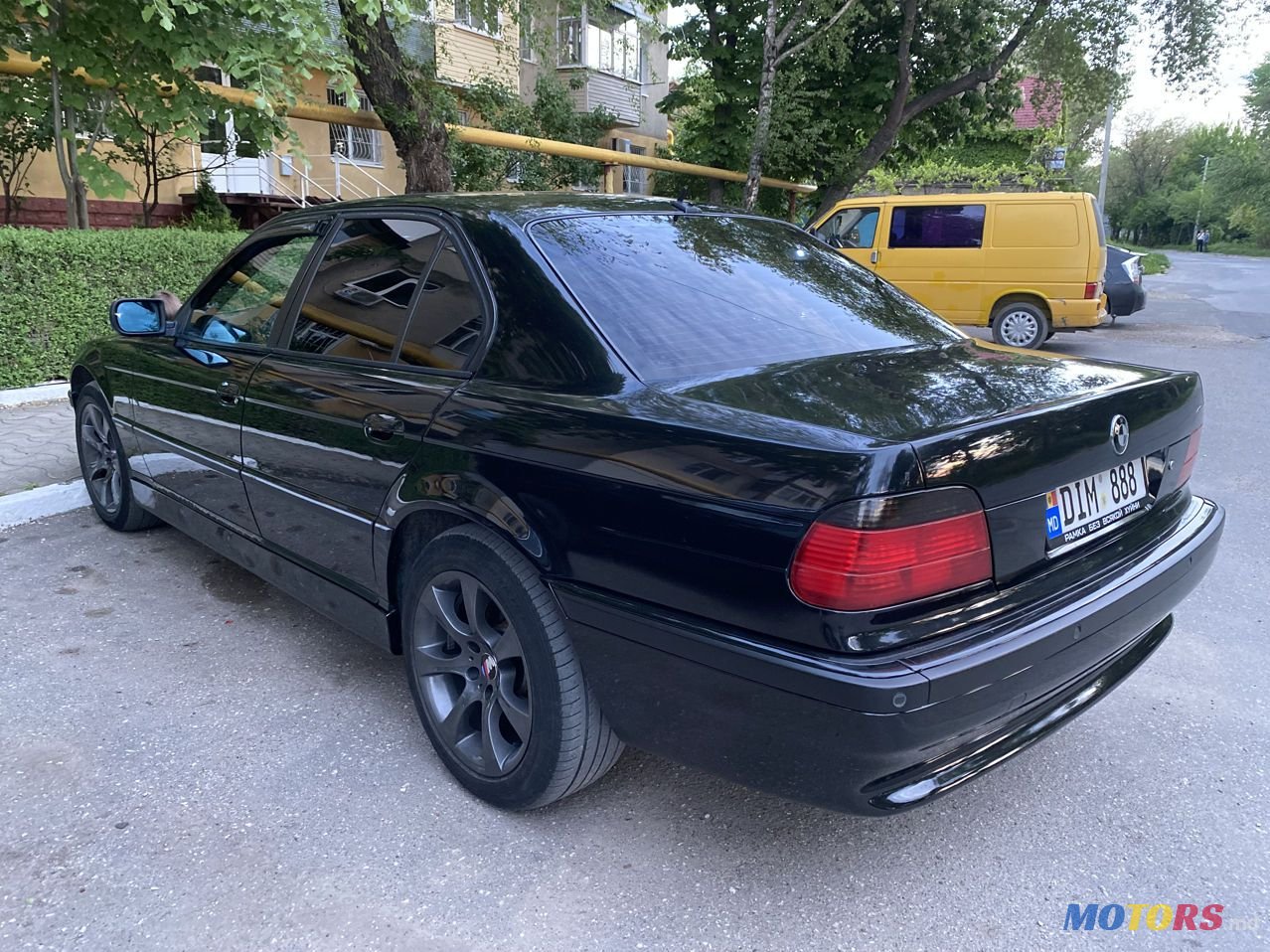 2001' BMW 7 Series photo #6