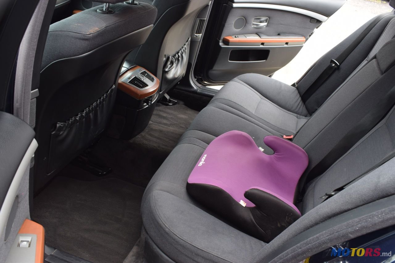 2003' BMW 7 Series photo #6