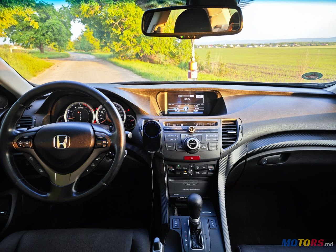 2010' Honda Accord photo #5