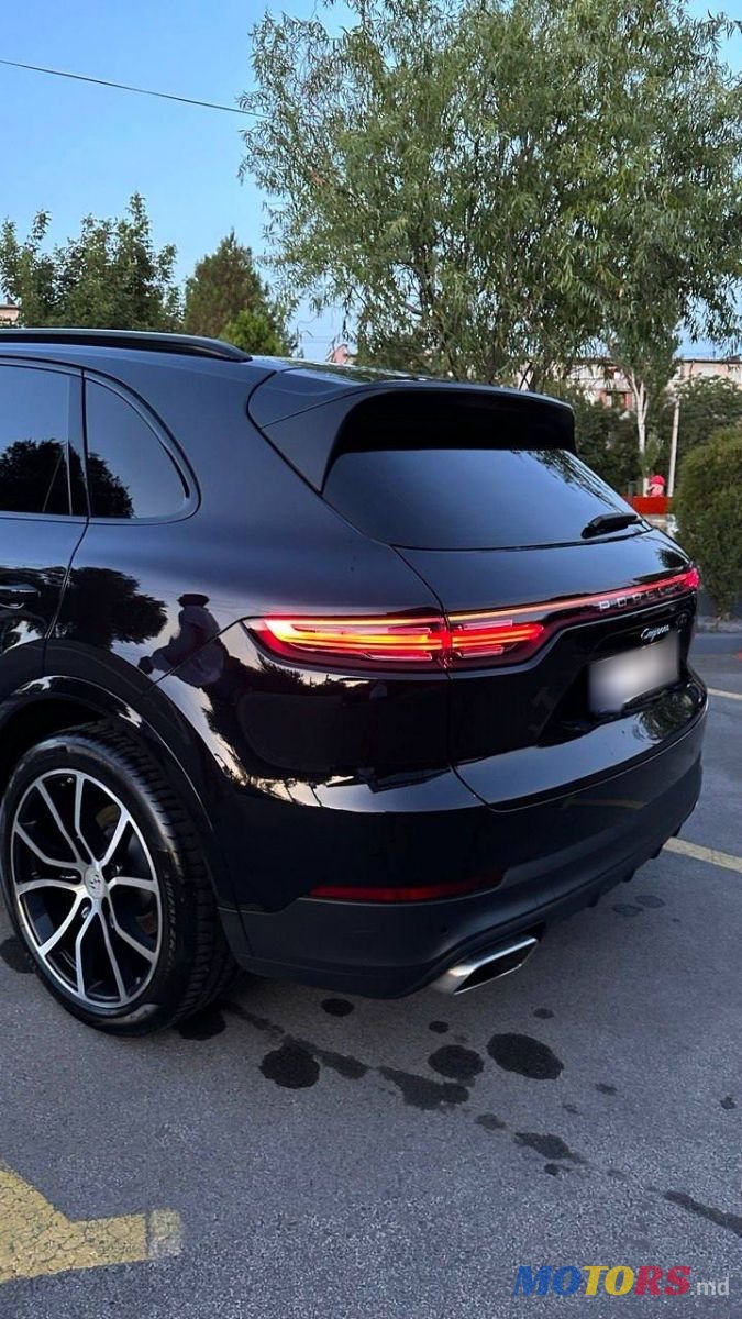 2018' Porsche Cayenne photo #1