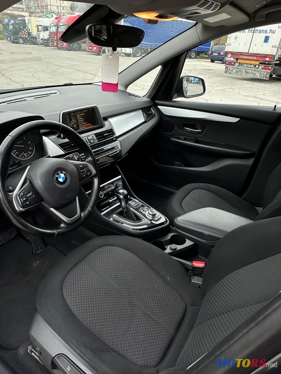 2016' BMW 2 Series Gran Tourer photo #5