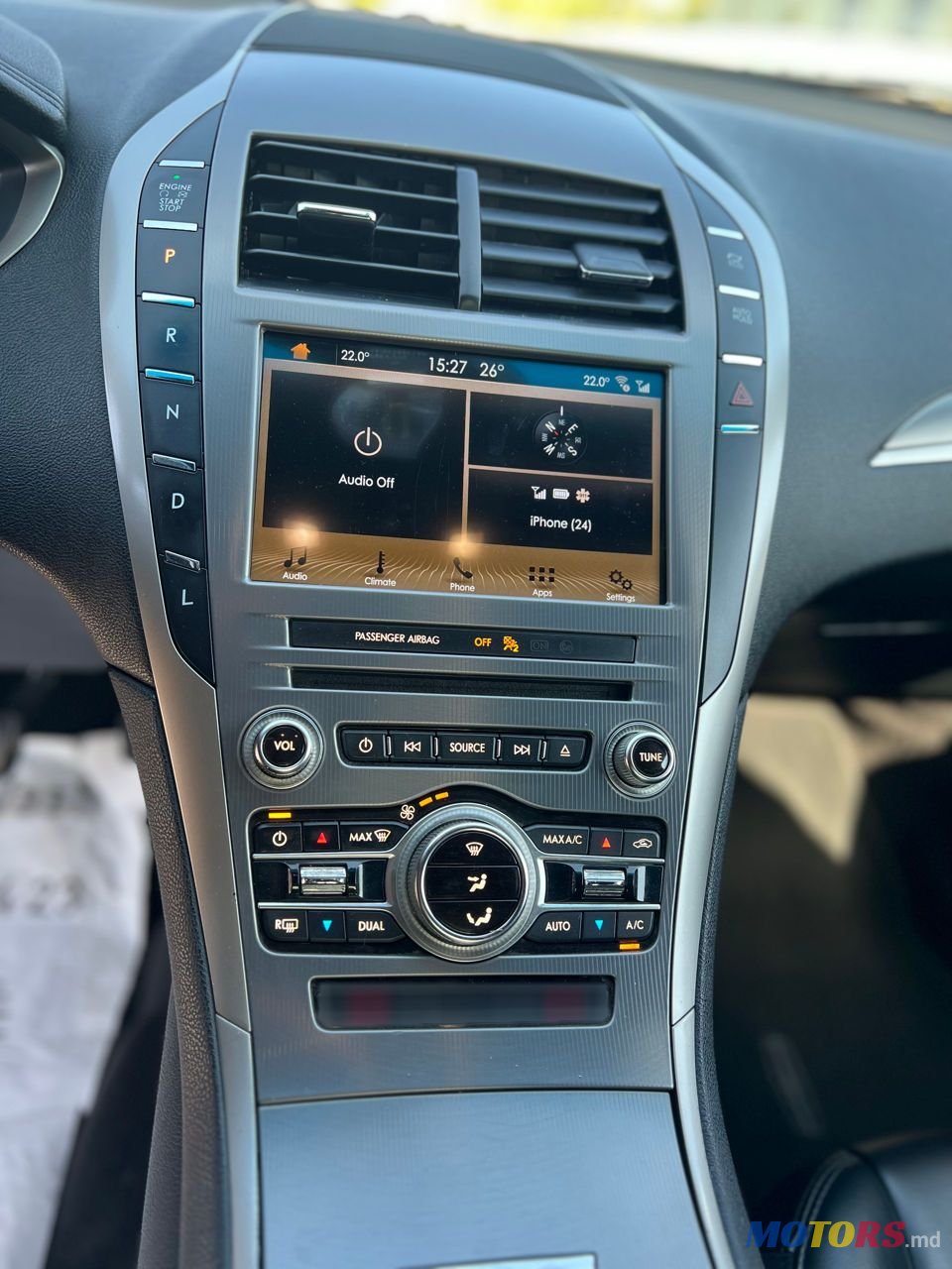 2017' Lincoln MKZ photo #6