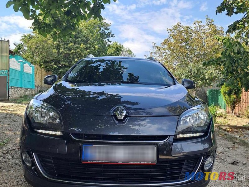 2013' Renault Megane photo #1