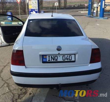 1999' Volkswagen Passat photo #1