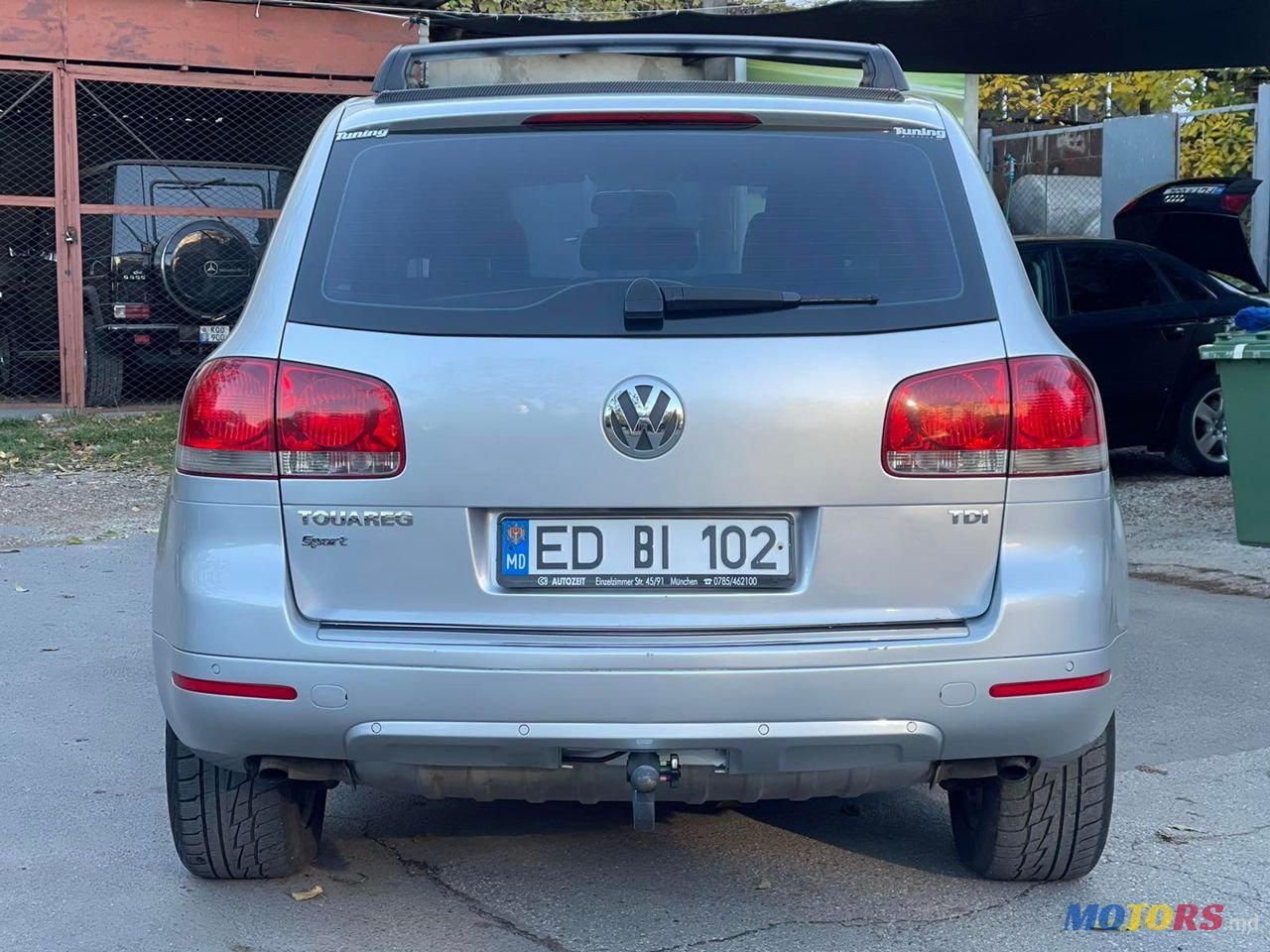 2006' Volkswagen Touareg photo #2