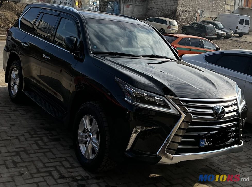 2017' Lexus Lx Series photo #2