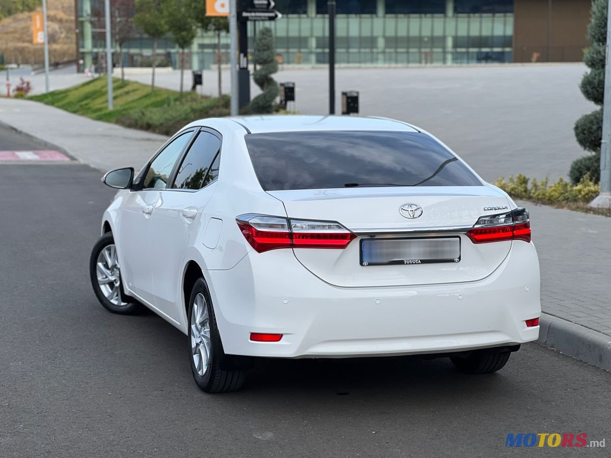 2018' Toyota Corolla photo #3