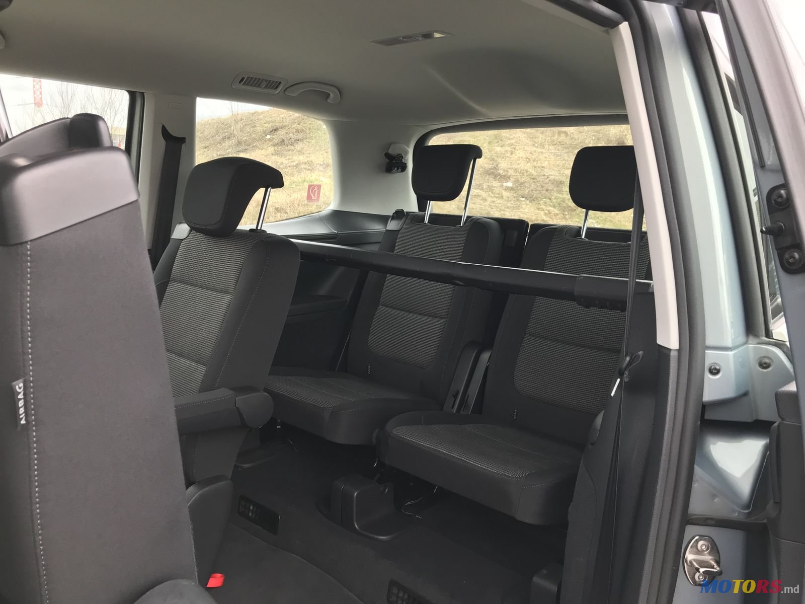 2011' Volkswagen Sharan photo #5