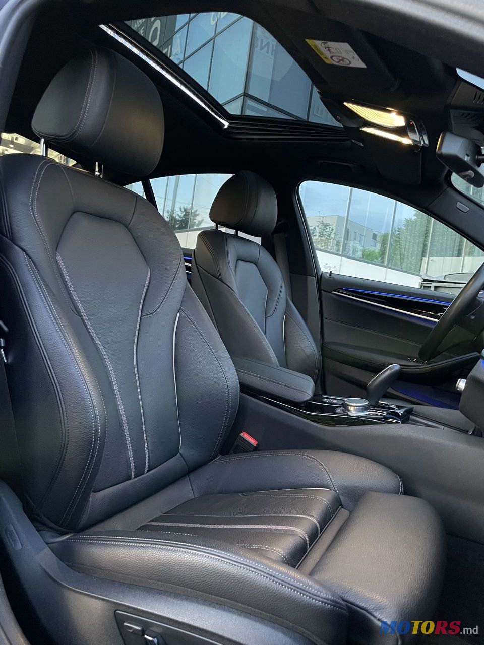 2017' BMW 5 Series photo #6