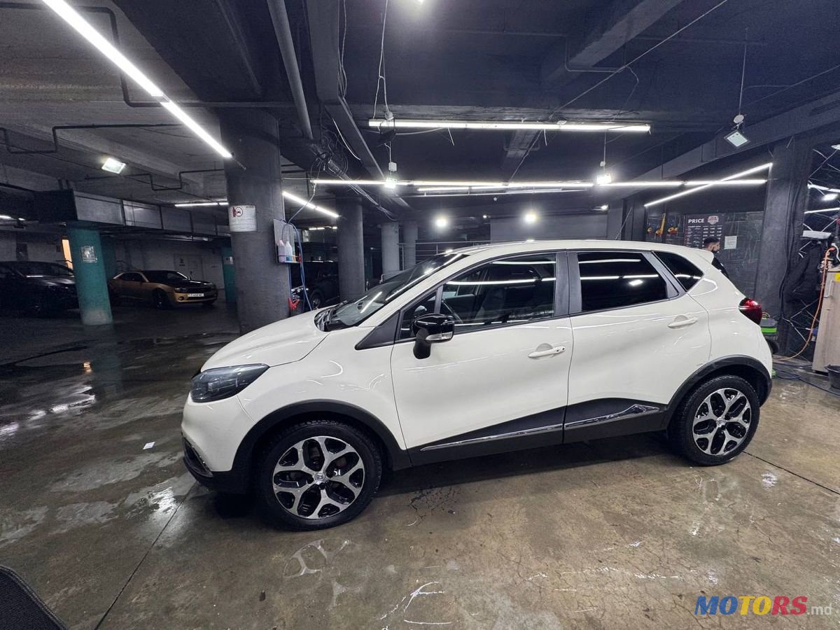 2016' Renault Captur photo #5