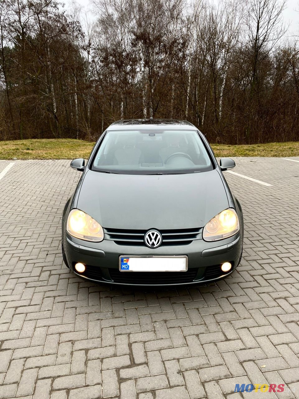 2009' Volkswagen Golf photo #4