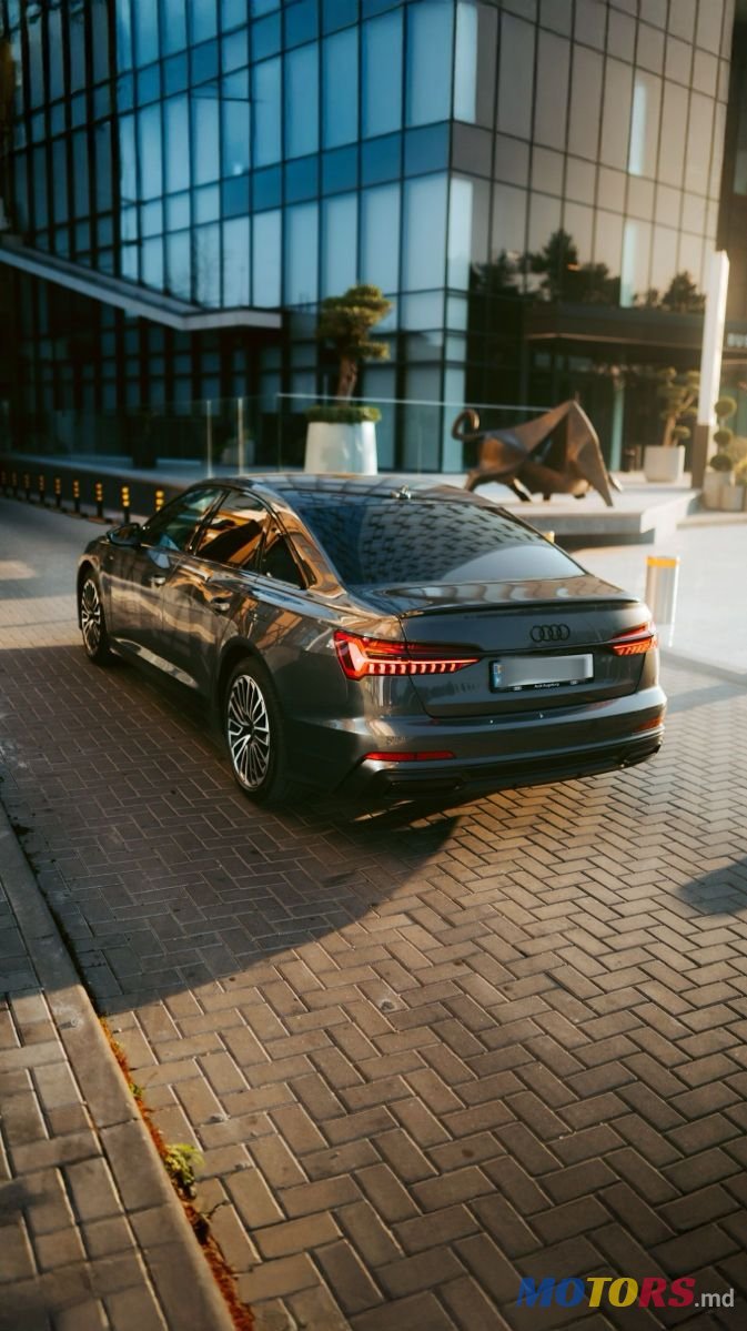 2021' Audi A6 photo #2