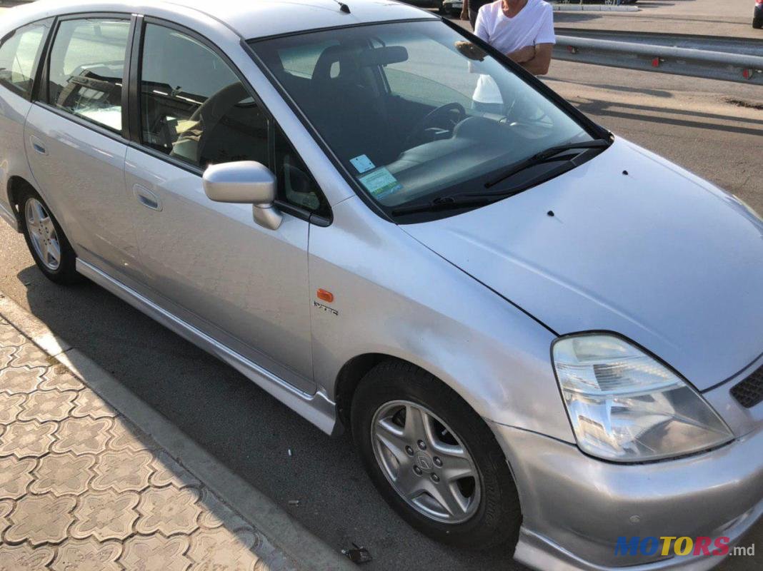 2002' Honda Stream photo #4