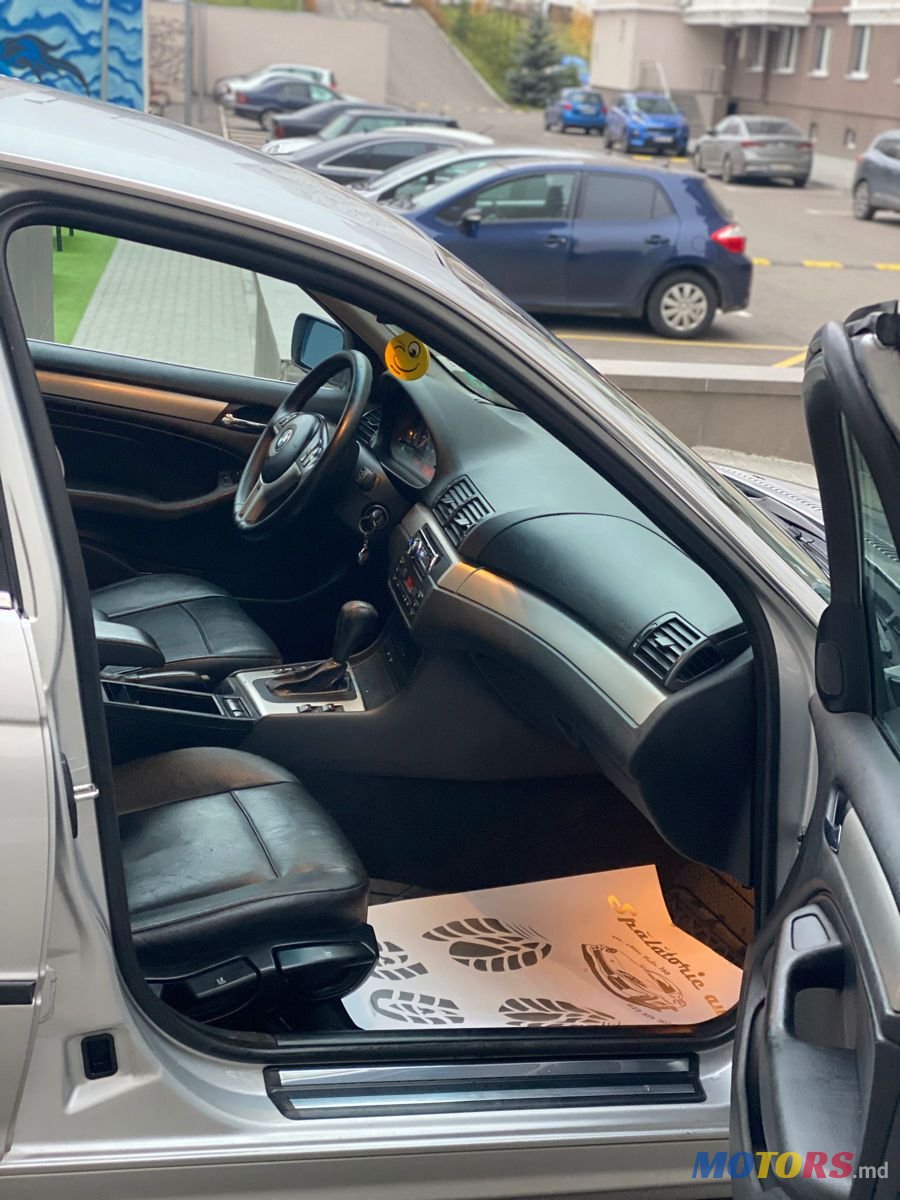 2004' BMW 3 Series photo #6