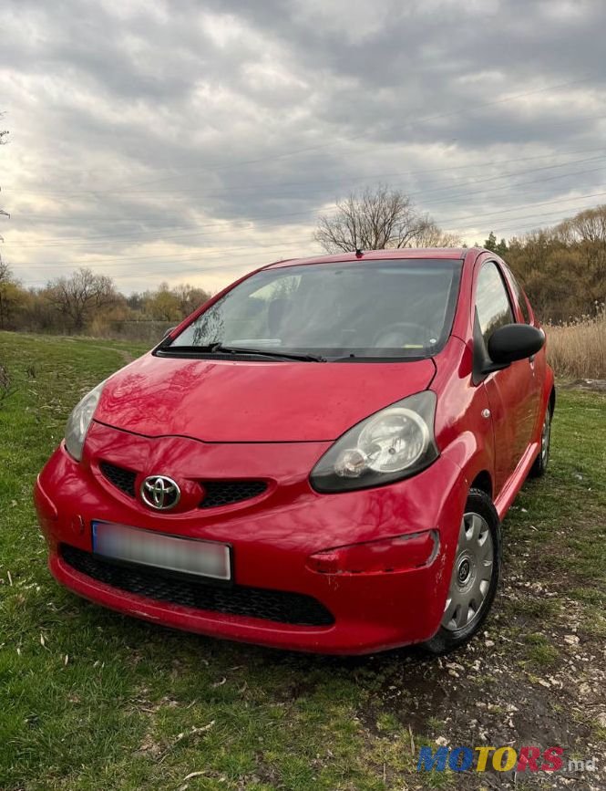 2006' Toyota Aygo photo #2