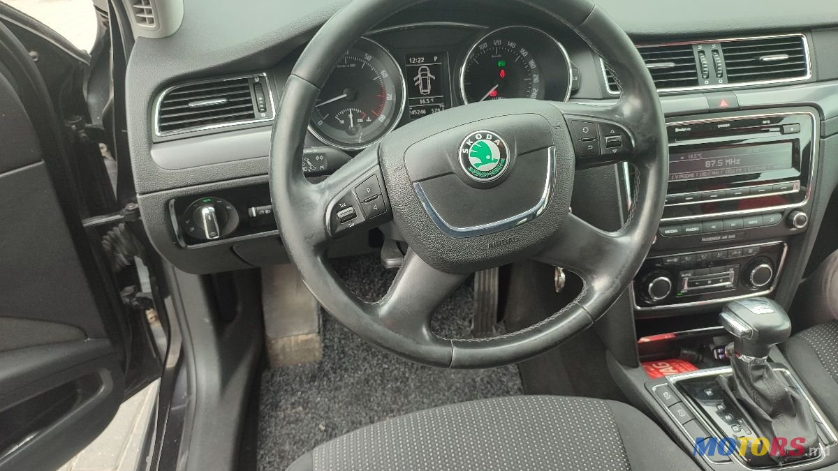 2010' Skoda Superb photo #1