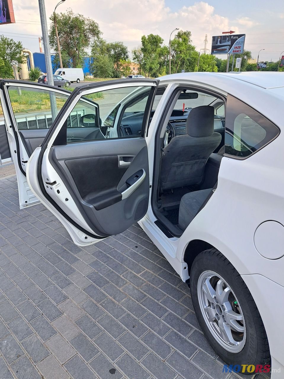 2009' Toyota Prius photo #4