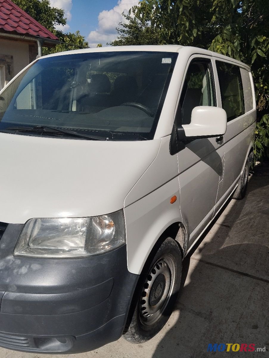 2006' Volkswagen Transporter photo #4