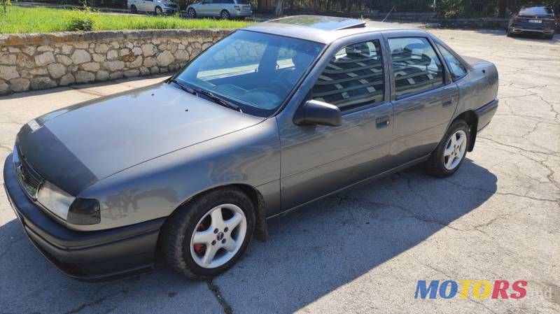 1992' Opel Vectra photo #4