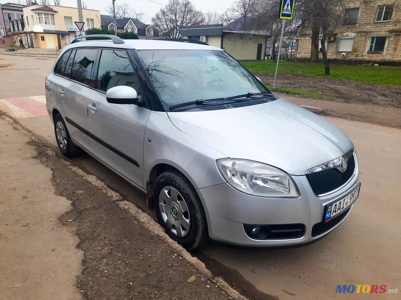 2008' Skoda Fabia photo #5