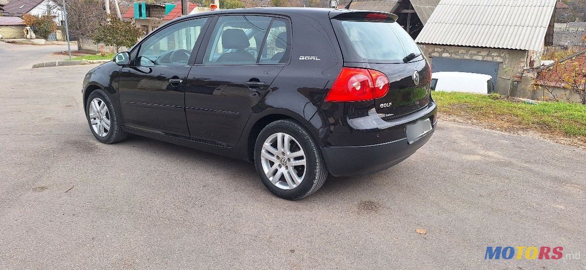 2006' Volkswagen Golf photo #4