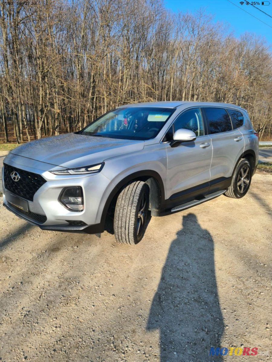 2018' Hyundai Santa Fe photo #4