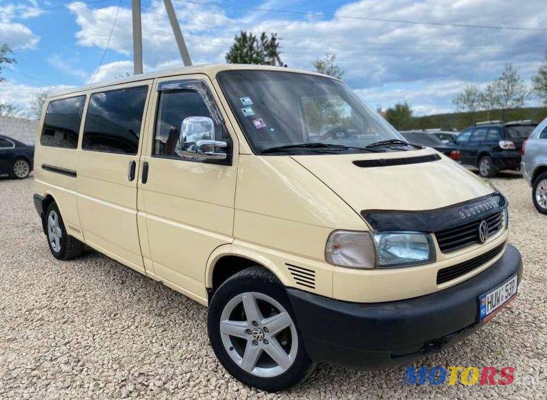 2004' Volkswagen Transporter photo #1