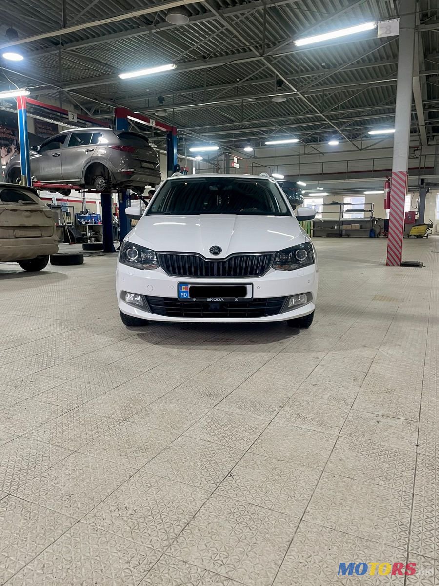 2015' Skoda Fabia photo #3