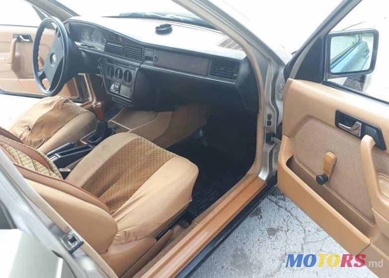 1988' Mercedes-Benz 190 photo #2