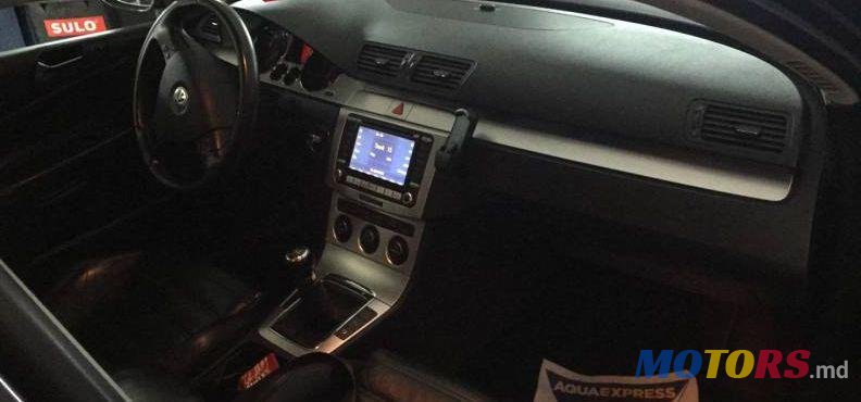 2007' Volkswagen Passat photo #4